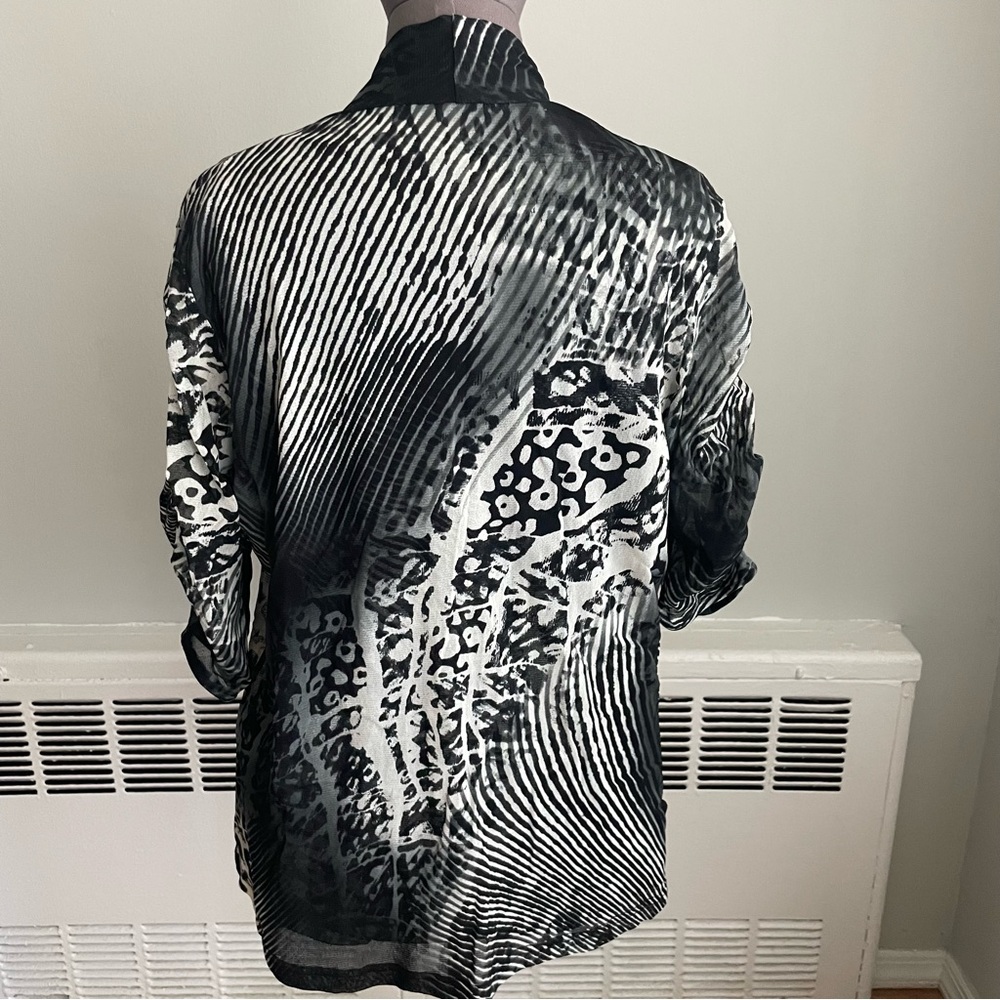 Lynn Richie Silver tank top and matching cardigan set - Picture 6 of 11